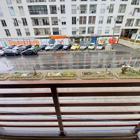 Two Rooms And Kitchen, Bathroom With Balcony Apartment Skopje Exterior foto