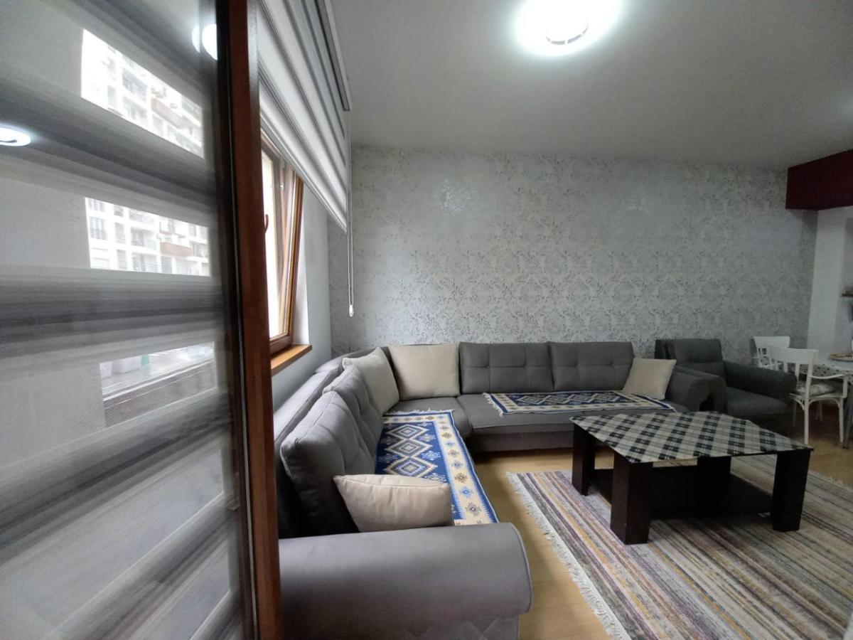 Two Rooms And Kitchen, Bathroom With Balcony Apartment Skopje Exterior foto